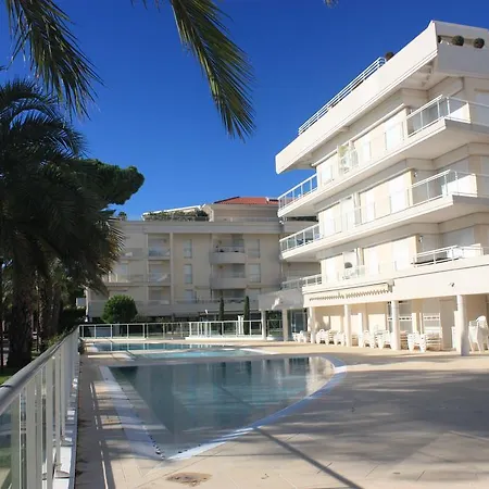 Royal Beach Cannes